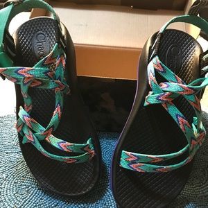 Girls Chaco Size 13